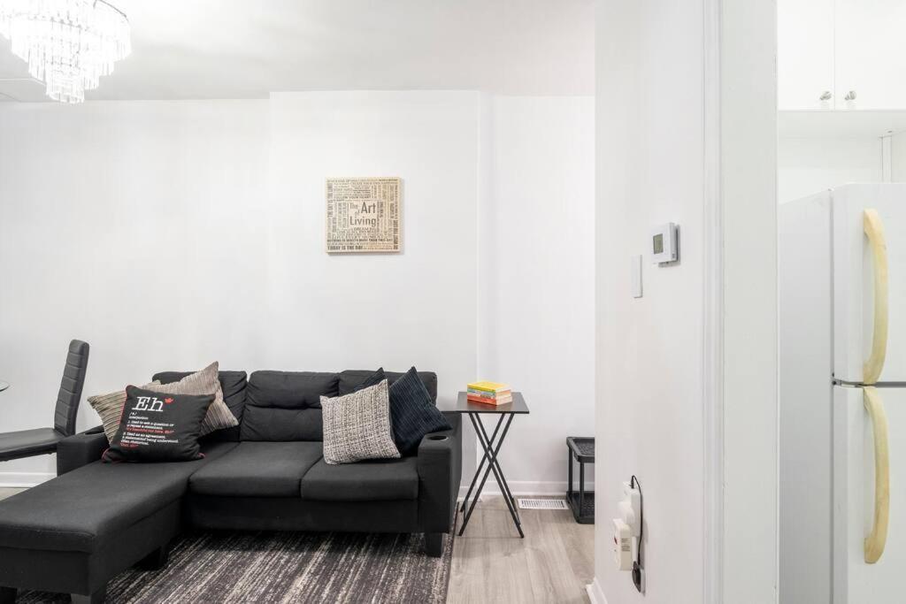 Harmony Home Near University Of ウォータールー エクステリア 写真