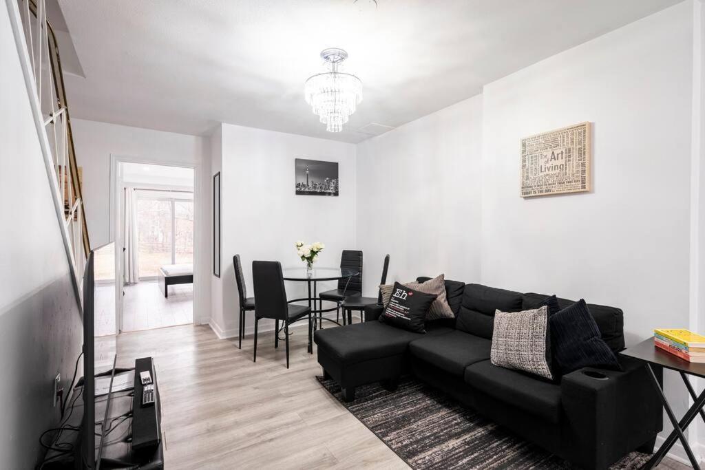 Harmony Home Near University Of ウォータールー エクステリア 写真